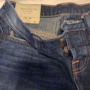 Men’s 28x30 Abercrombie & Fitch Skinny Distressed